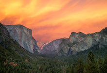 Load image into Gallery viewer, Red Valley - Francesco Emanuele Carucci Photography