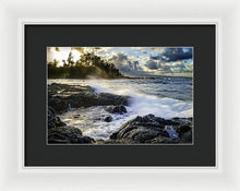Load image into Gallery viewer, Sunset In Hilo - Francesco Emanuele Carucci Photography